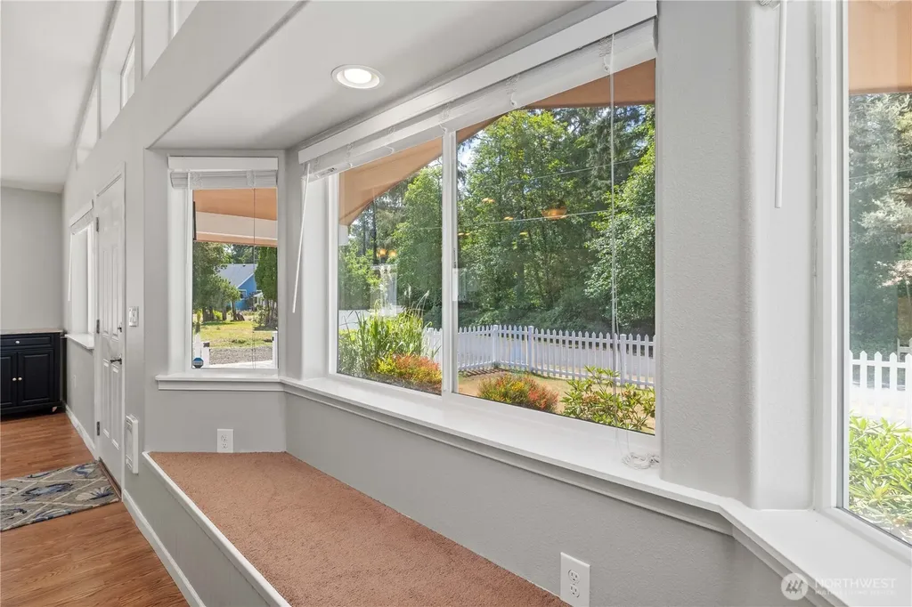 378 Eridani Loop SE Ocean Shores WA 98569