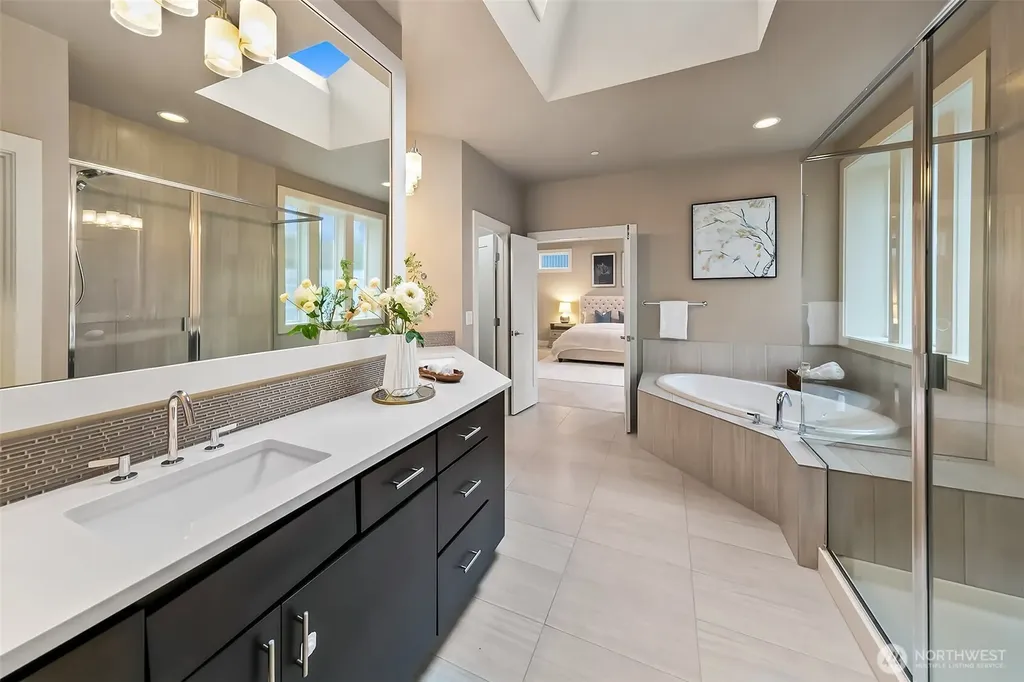 7809 NE 126th Avenue Kirkland WA 98033