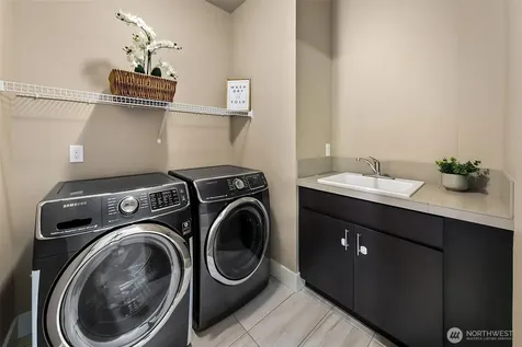 7809 NE 126th Avenue Kirkland WA 98033