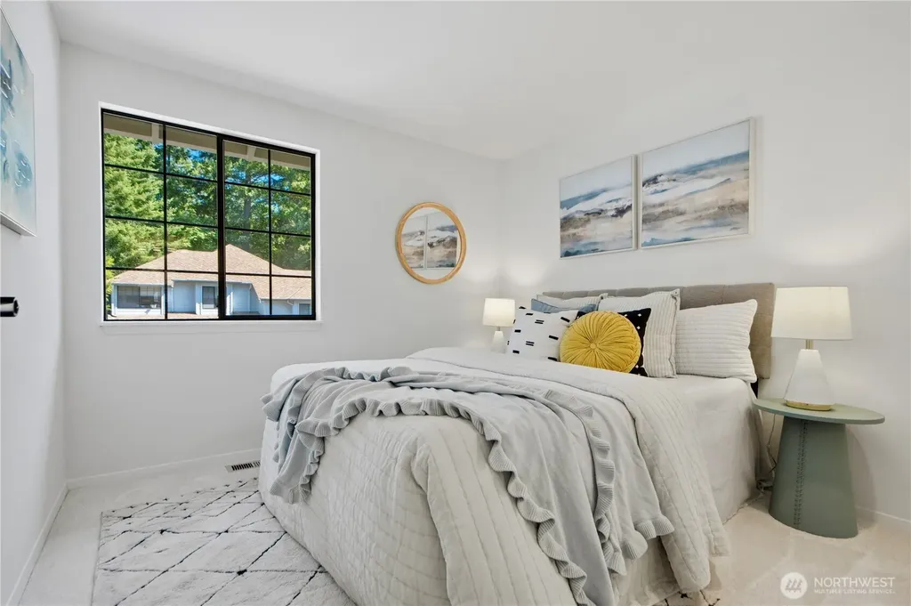 16177 SE 33rd Circle Bellevue WA 98008
