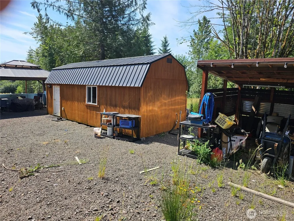 142 Volcano Napavine WA 98532