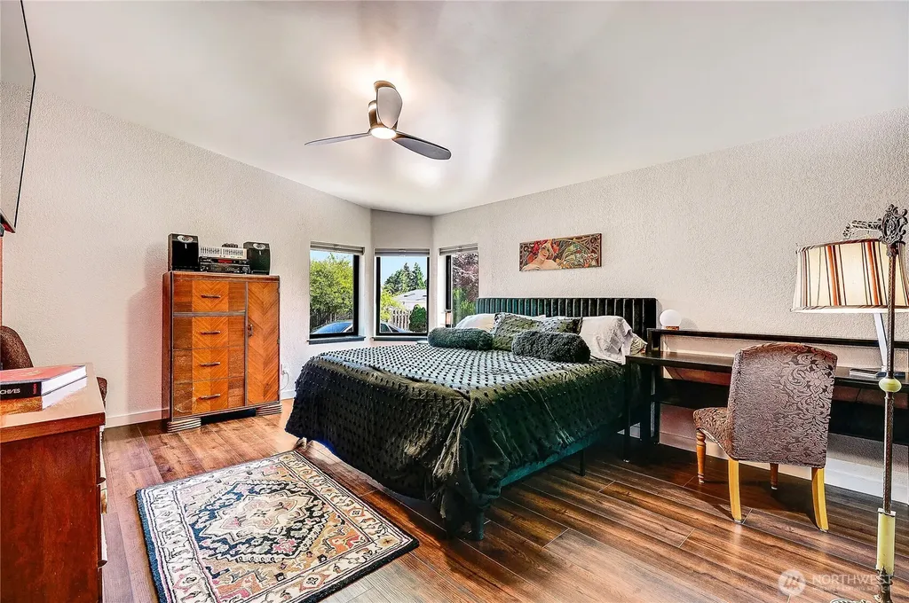284 S Scott Drive Sequim WA 98382