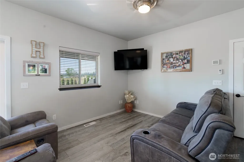 21050 Wildwood Place Sedro Woolley WA 98284