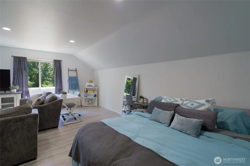 21050 Wildwood Place Sedro Woolley WA 98284