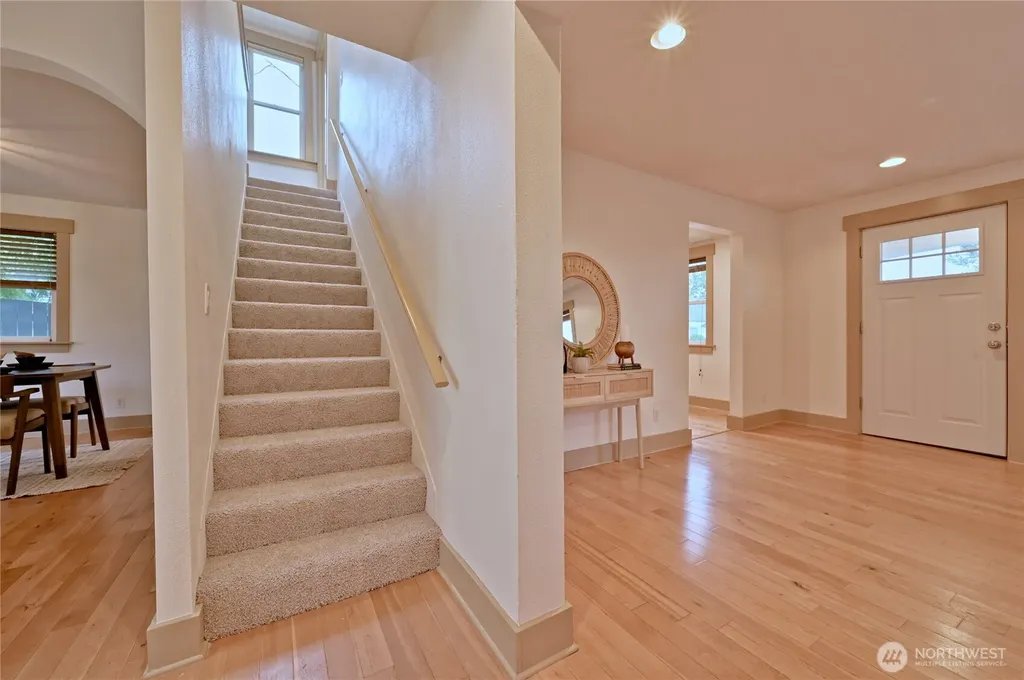 2134 E 14th Street Bremerton WA 98310