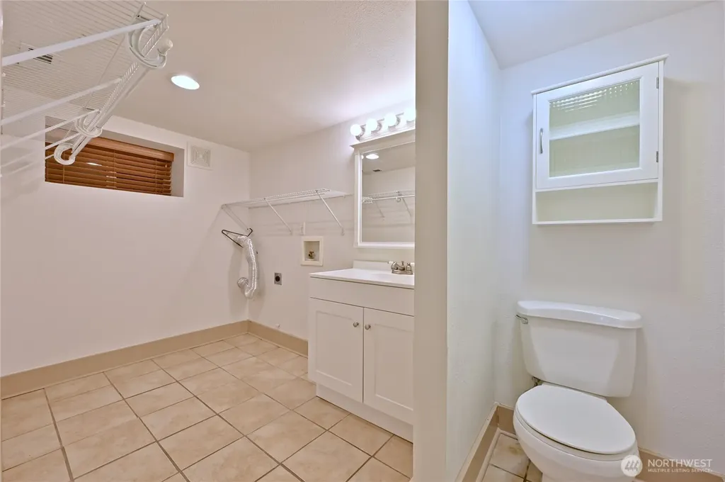 2134 E 14th Street Bremerton WA 98310