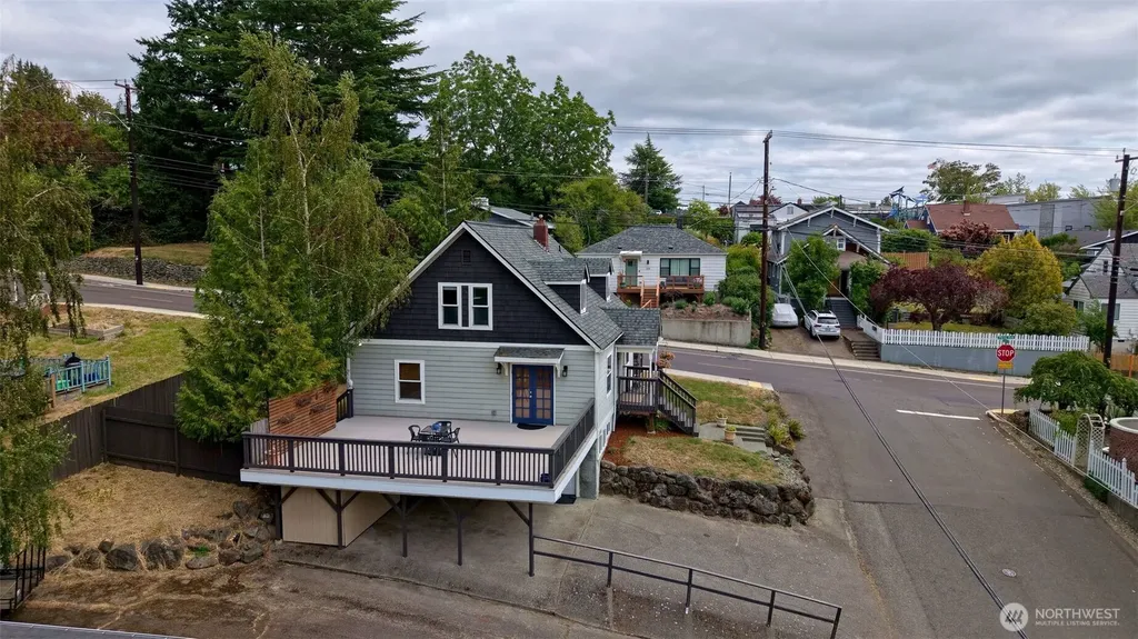 2134 E 14th Street Bremerton WA 98310