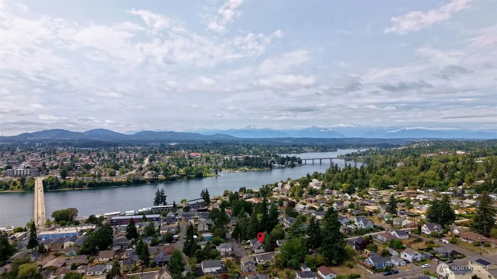 2134 E 14th Street Bremerton WA 98310