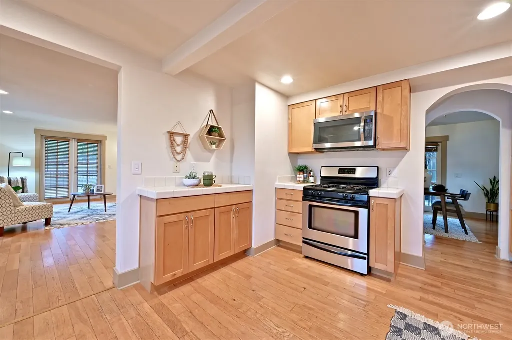 2134 E 14th Street Bremerton WA 98310