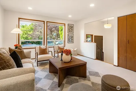 321 NW 45th Street Seattle WA 98107