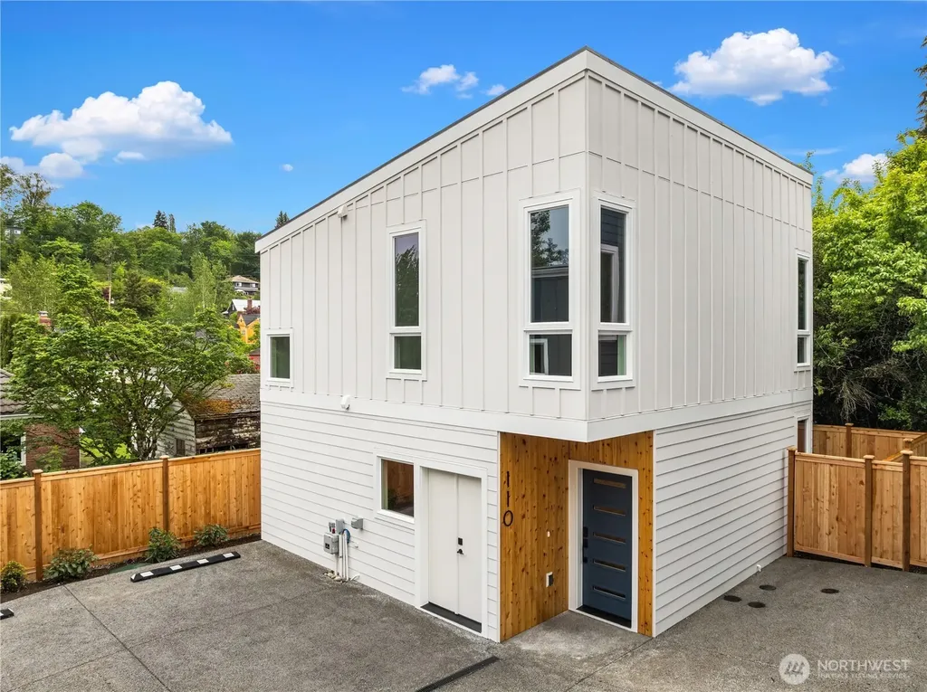 110 29th Avenue E Seattle WA 98112