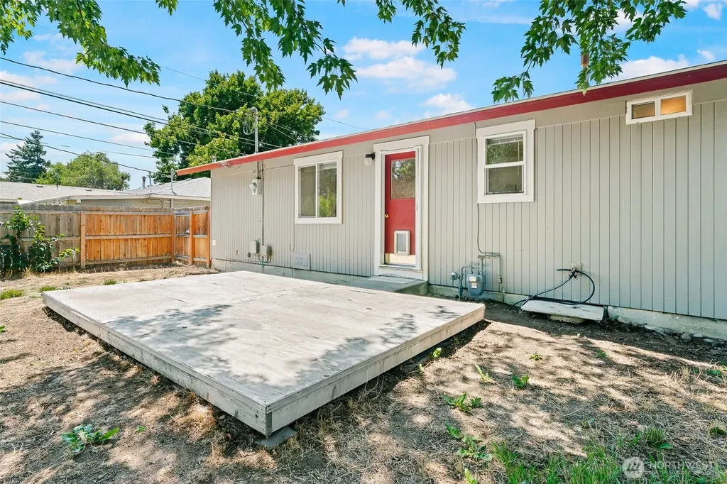1306 N Water Street Ellensburg WA 98926