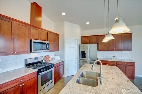 12779 Frazier Heights Loop Burlington WA 98233