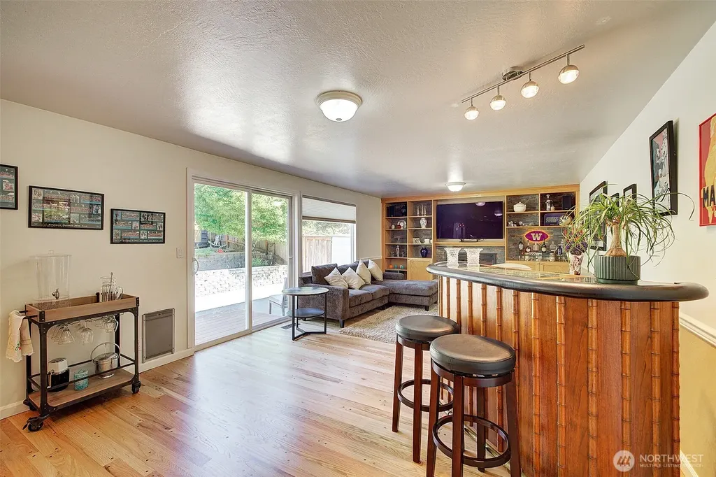 12104 NE 141st Street Kirkland WA 98034
