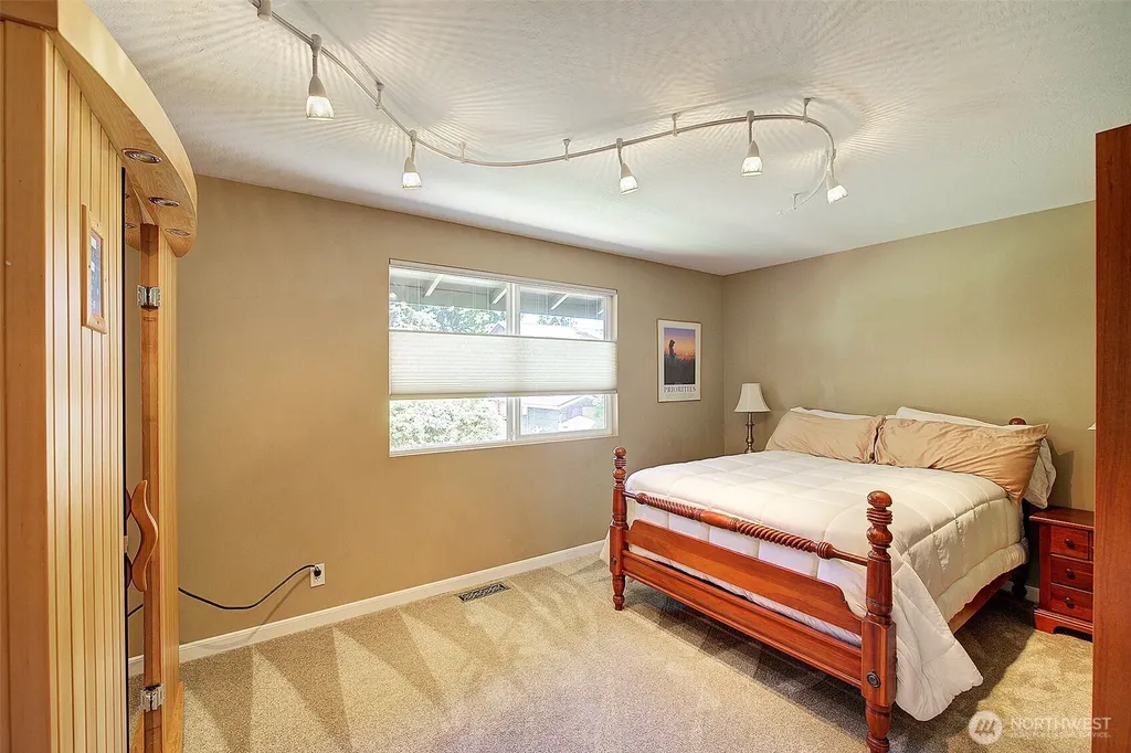 12104 NE 141st Street Kirkland WA 98034