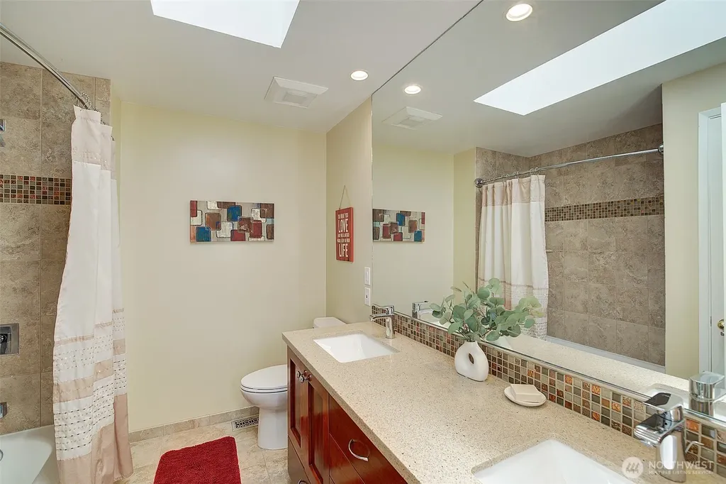 12104 NE 141st Street Kirkland WA 98034