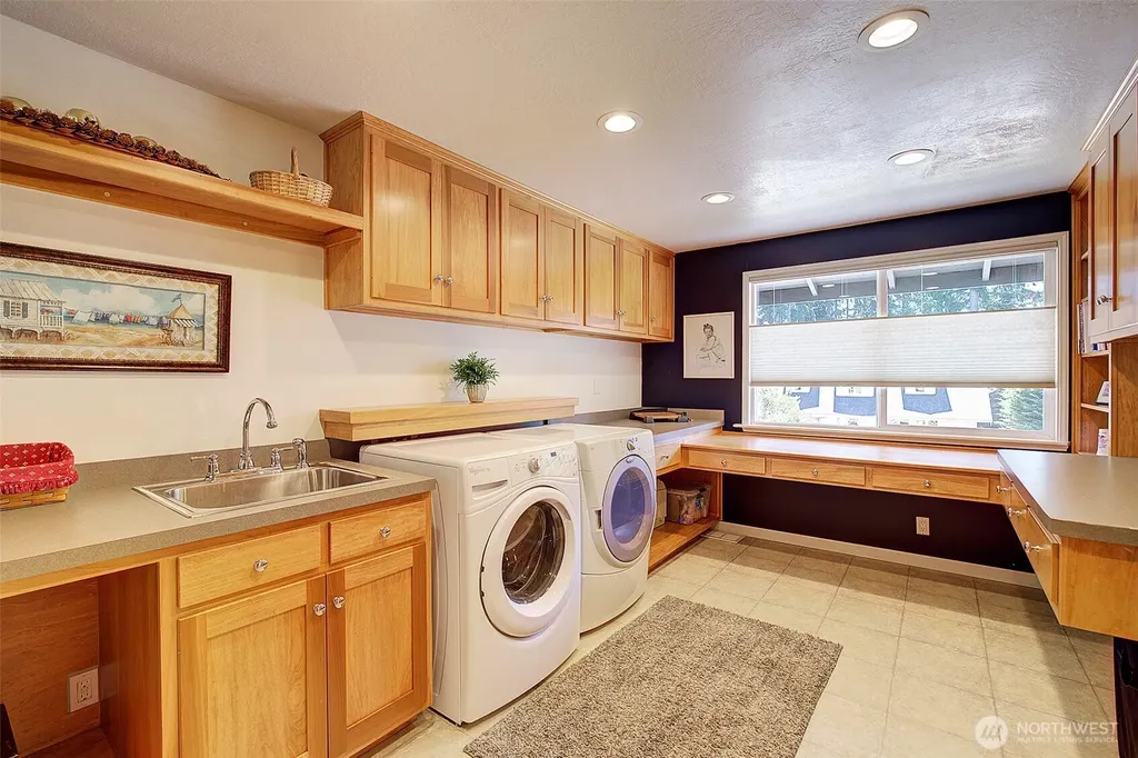 12104 NE 141st Street Kirkland WA 98034