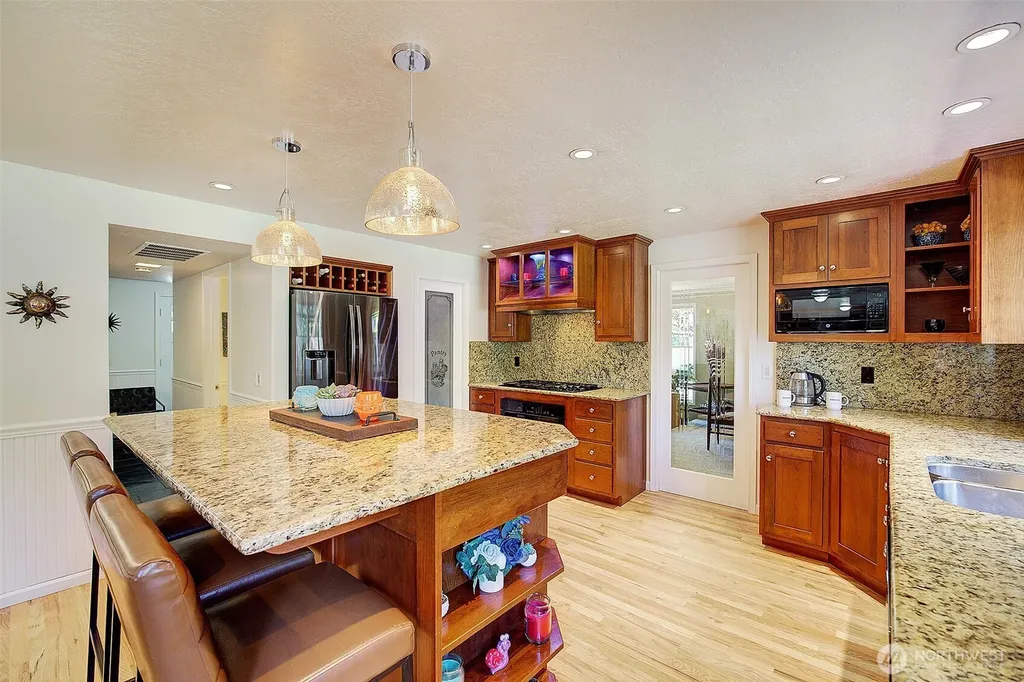 12104 NE 141st Street Kirkland WA 98034