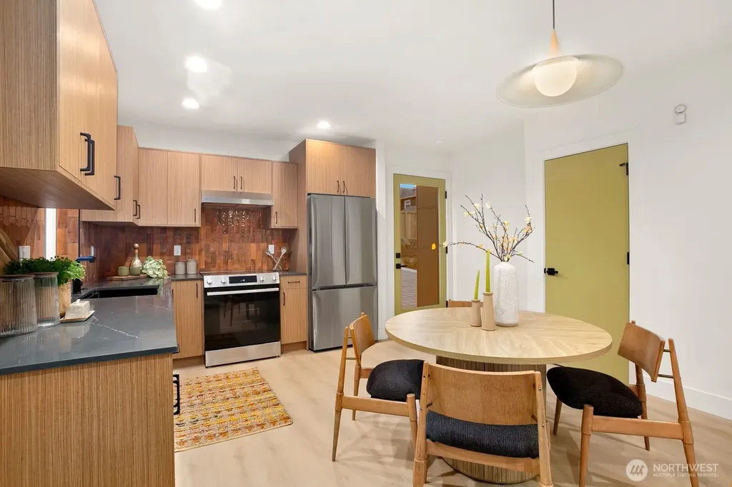 5051 35th Avenue SW Seattle WA 98126