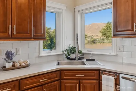 2840 Mikayla Lane East Wenatchee WA 98802