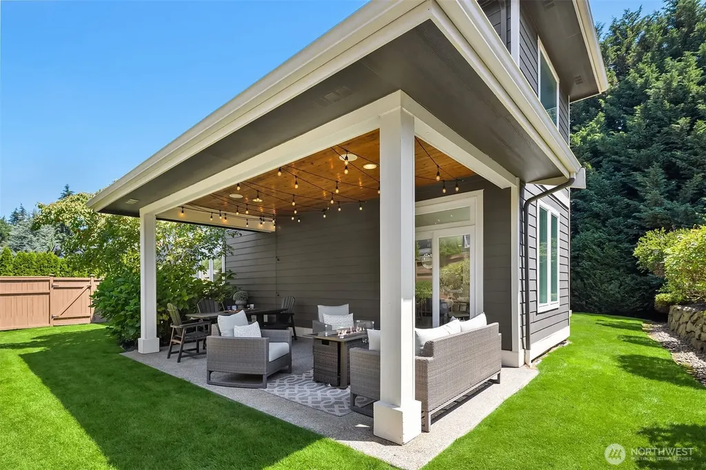9404 117th Avenue NE Kirkland WA 98033