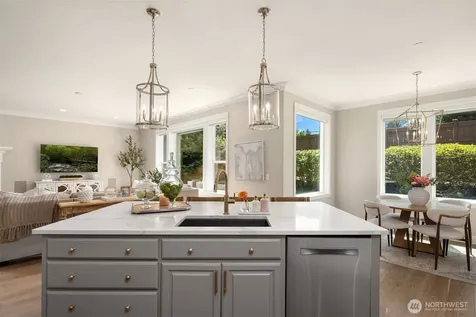 9404 117th Avenue NE Kirkland WA 98033