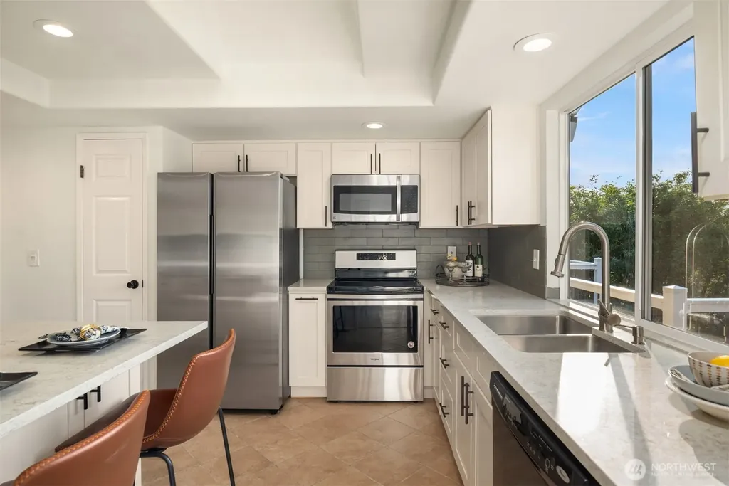 12218 SE 47th Place Bellevue WA 98006