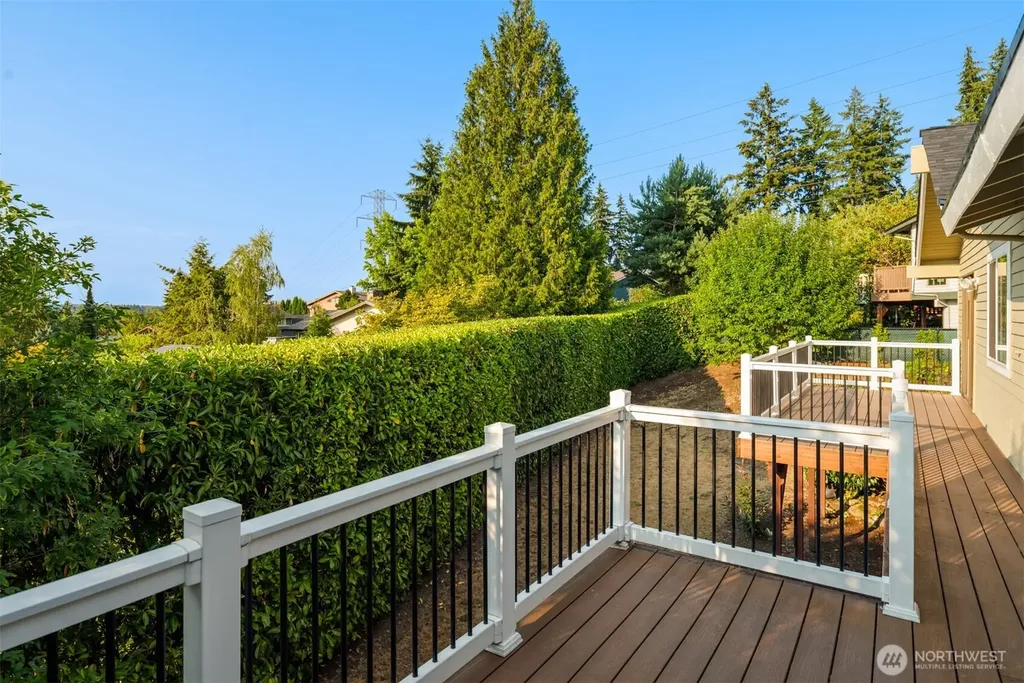 12218 SE 47th Place Bellevue WA 98006