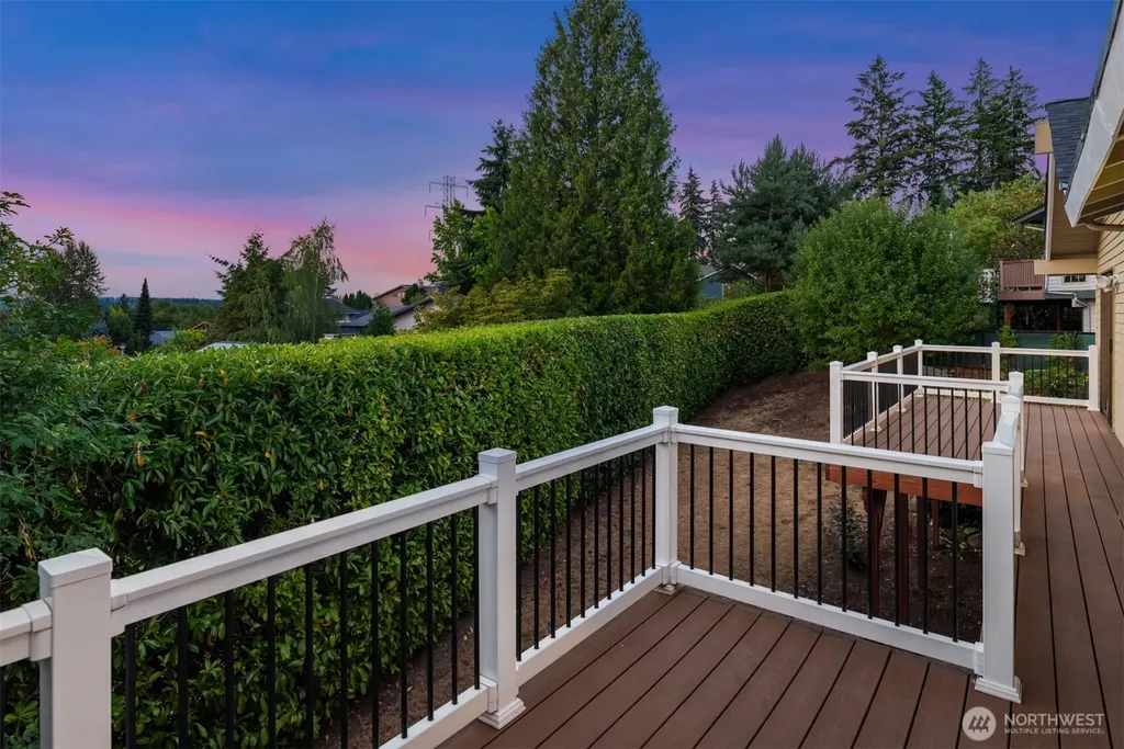 12218 SE 47th Place Bellevue WA 98006