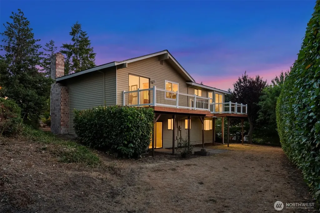 12218 SE 47th Place Bellevue WA 98006