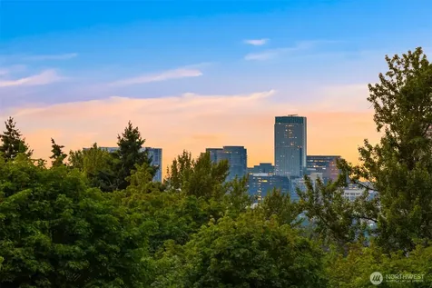 12218 SE 47th Place Bellevue WA 98006