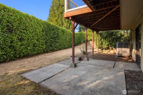 12218 SE 47th Place Bellevue WA 98006