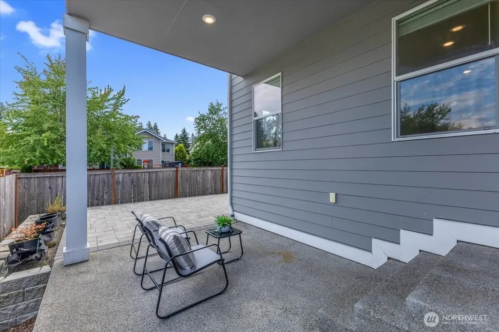 22909 SE 239th Court Maple Valley WA 98038