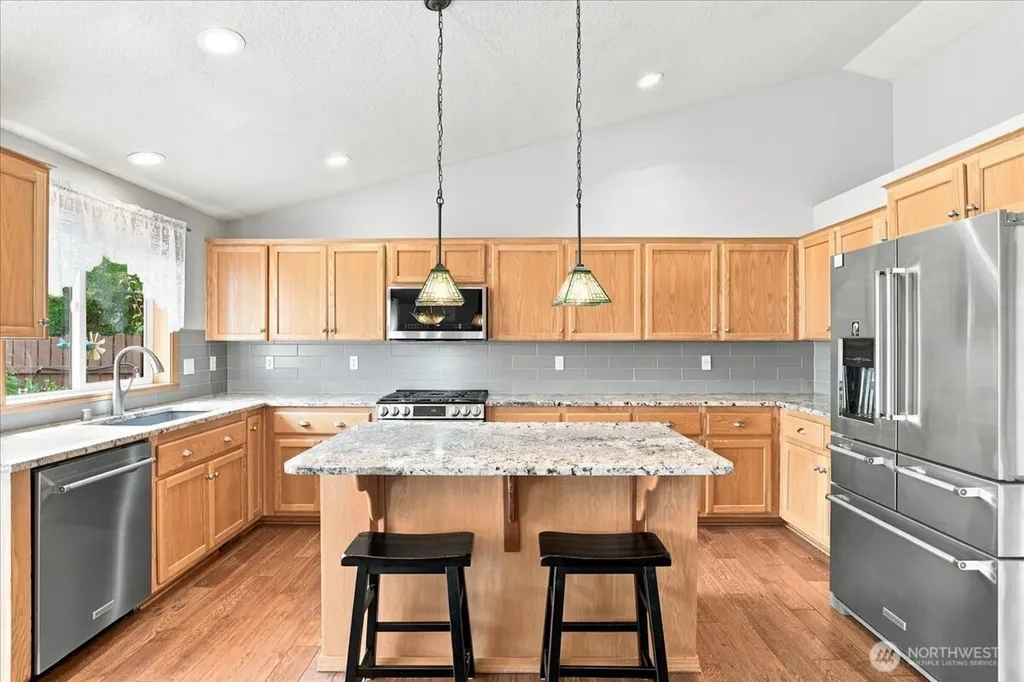 504 N Lark Drive Ridgefield WA 98642