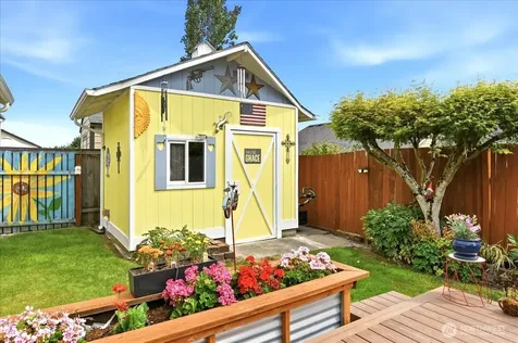 504 N Lark Drive Ridgefield WA 98642