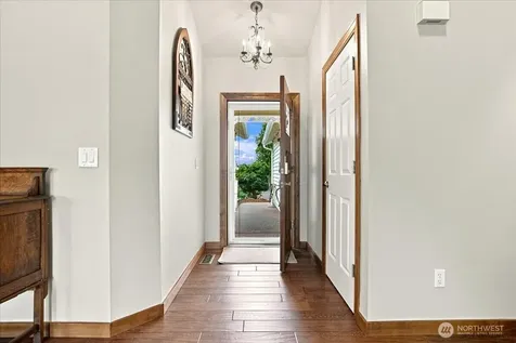504 N Lark Drive Ridgefield WA 98642
