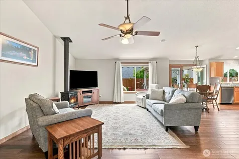 504 N Lark Drive Ridgefield WA 98642