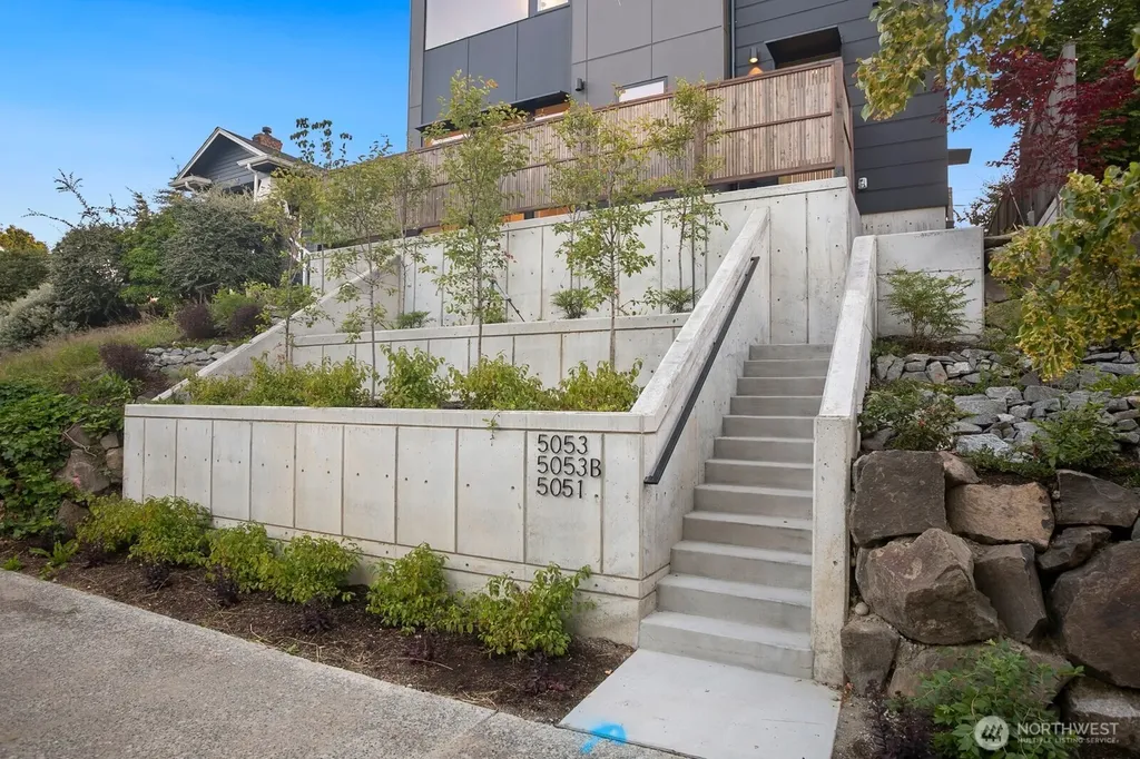 5053 35th Avenue SW Seattle WA 98126