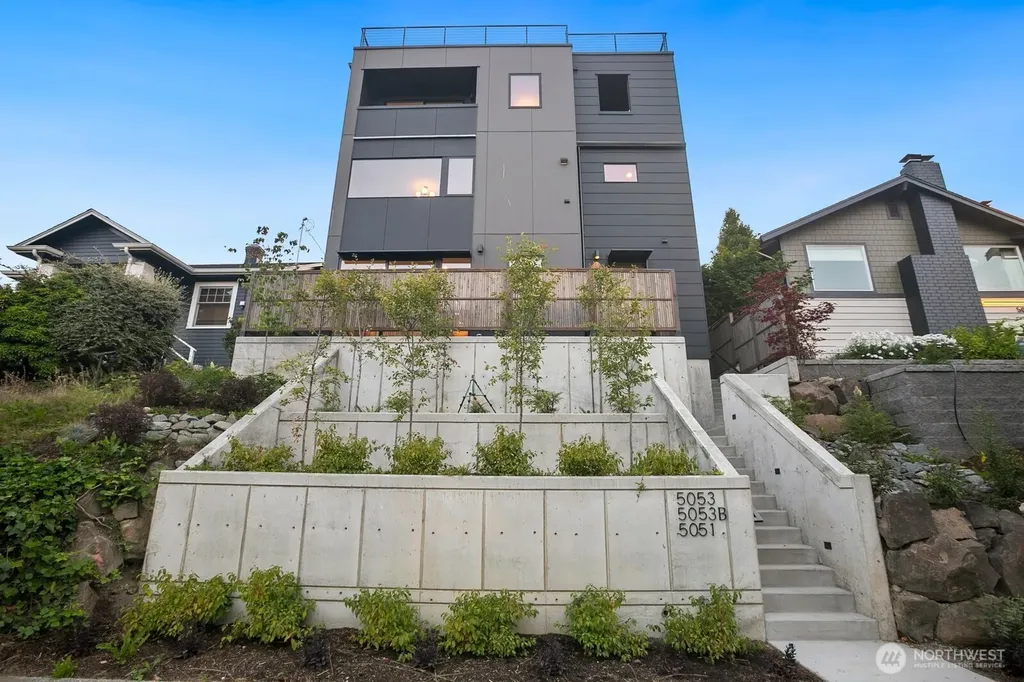 5053 35th Avenue SW Seattle WA 98126