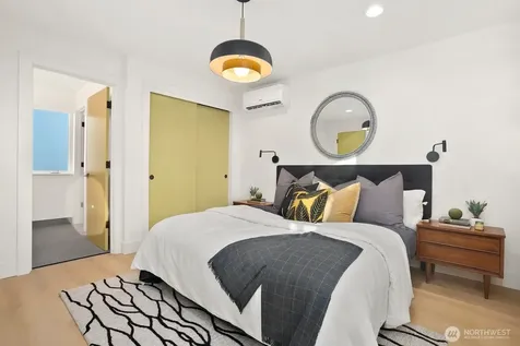 5053 35th Avenue SW Seattle WA 98126