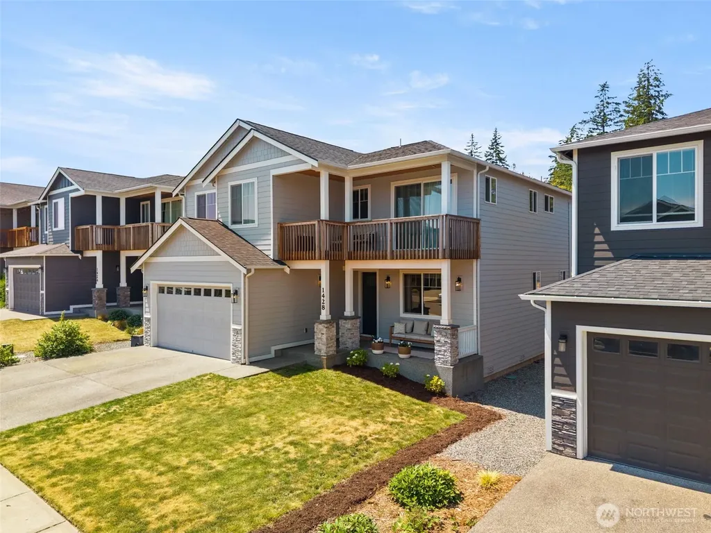1428 Baker Heights Loop Bremerton WA 98312