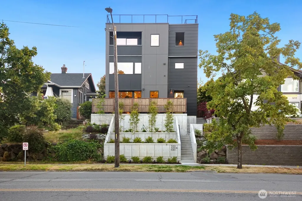 5053 35th Avenue SW Seattle WA 98126