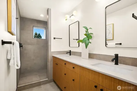 5053 35th Avenue SW Seattle WA 98126