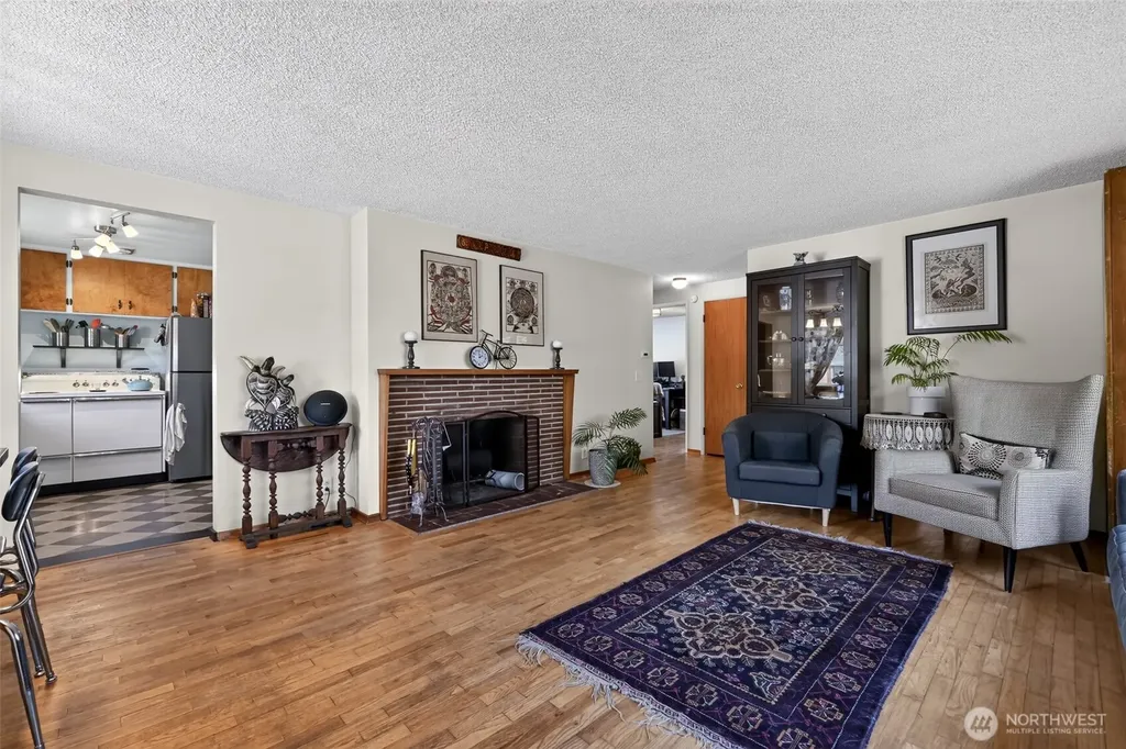 9219 26th Avenue SW Seattle WA 98106