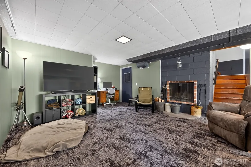 9219 26th Avenue SW Seattle WA 98106