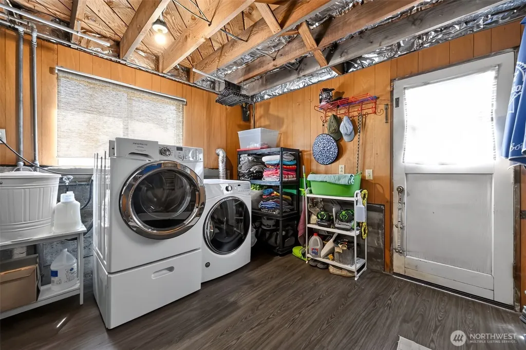9219 26th Avenue SW Seattle WA 98106