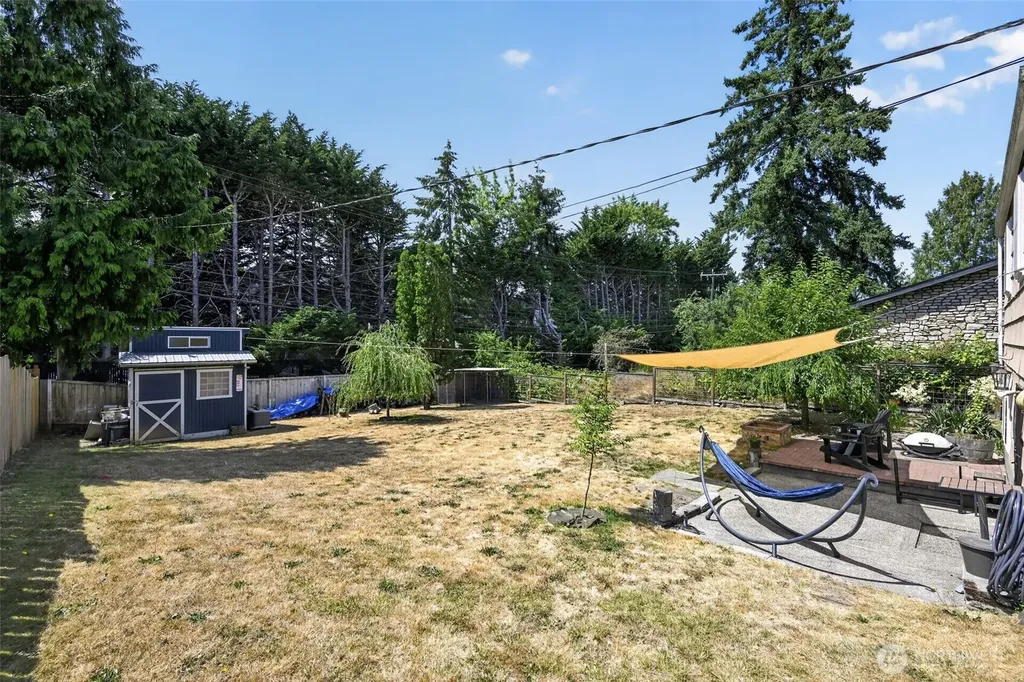 9219 26th Avenue SW Seattle WA 98106
