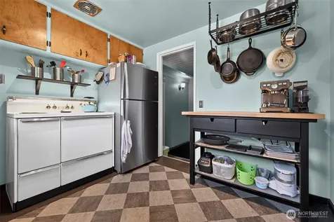 9219 26th Avenue SW Seattle WA 98106