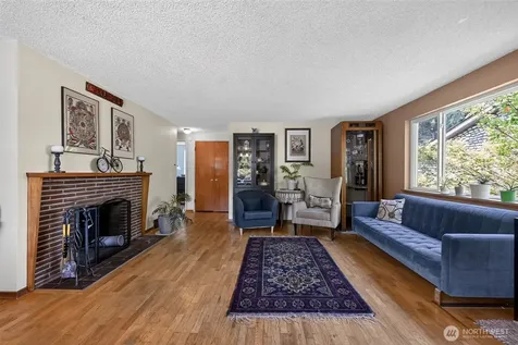 9219 26th Avenue SW Seattle WA 98106