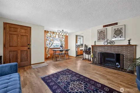 9219 26th Avenue SW Seattle WA 98106